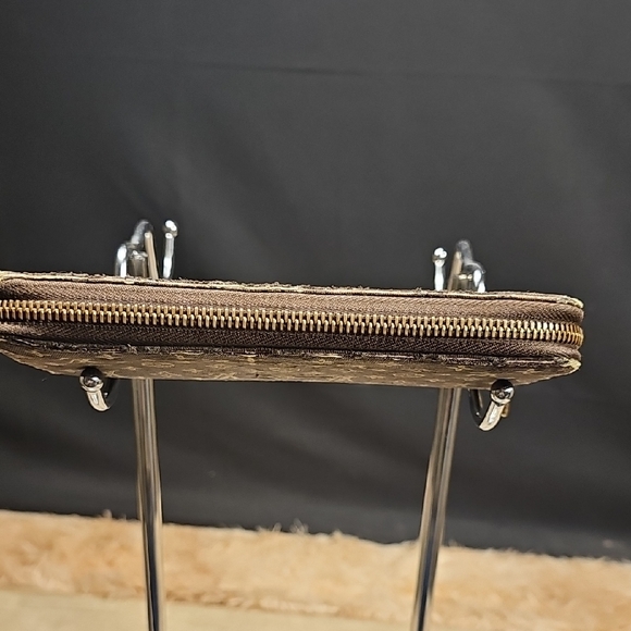 Louis Vuitton Brown and Gold Monogram Denim Wallet This Wallet Is Used - Picture 11 of 12